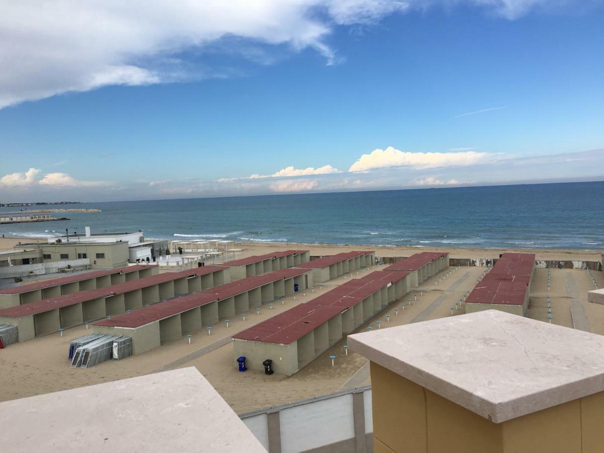 Di Fronte Al Mare By Apulia * Bari