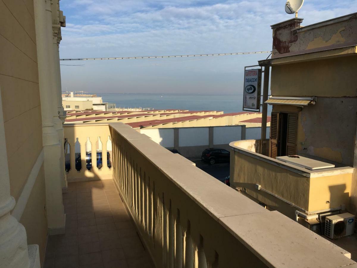 Di Fronte Al Mare By Apulia Apartment